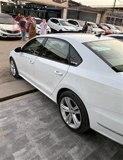فولكسفاغن باسات